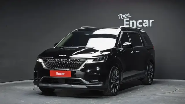 KIA CARNIVAL NOBLESSE 2023