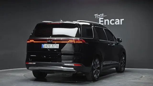 KIA CARNIVAL NOBLESSE 2023