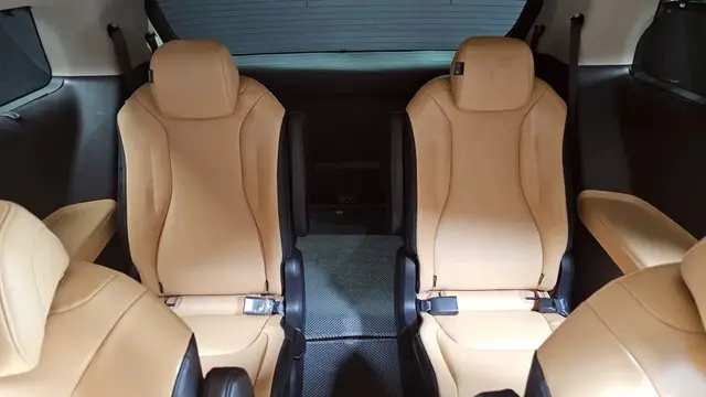 KIA CARNIVAL NOBLESSE 2023