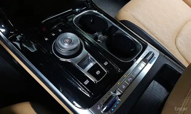 KIA CARNIVAL NOBLESSE 2023