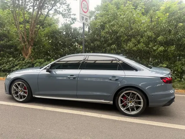 AUDI A4L 40 TFSI QUATTRO 2022