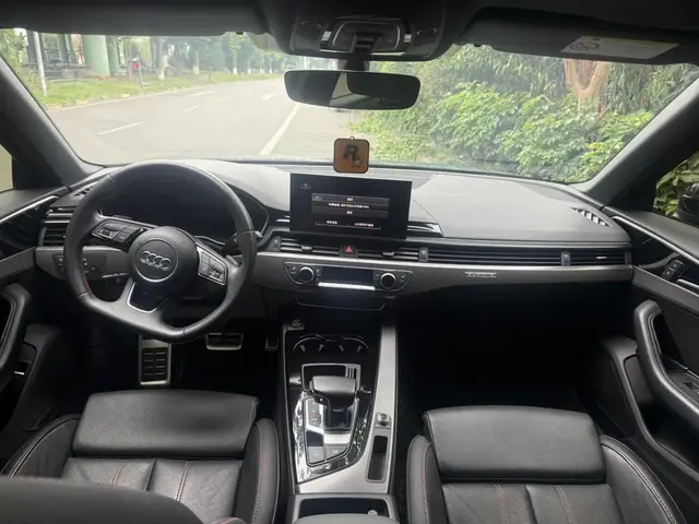 AUDI A4L 40 TFSI QUATTRO 2022