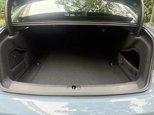 AUDI A4L 40 TFSI QUATTRO 2022