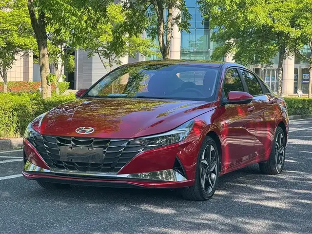 HYUNDAI ELANTRA PREMIUM 2021