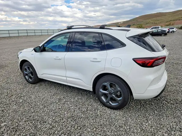 FORD ESCAPE 2024