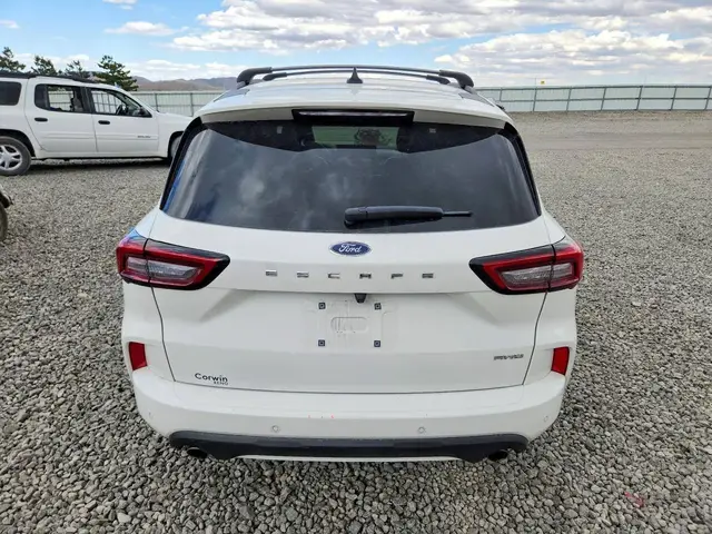 FORD ESCAPE 2024