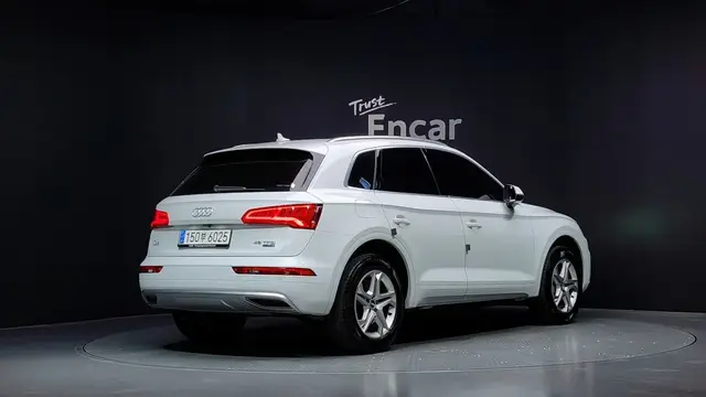 AUDI Q5 2020
