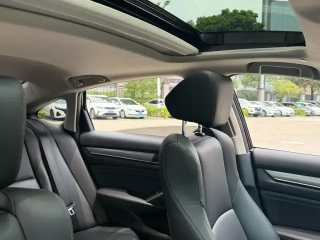 HONDA ACCORD LUXURY 2021
