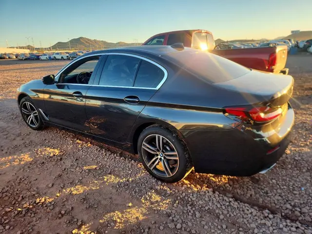 BMW 5 SERIES 2023