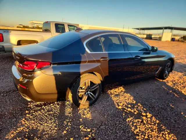 BMW 5 SERIES 2023
