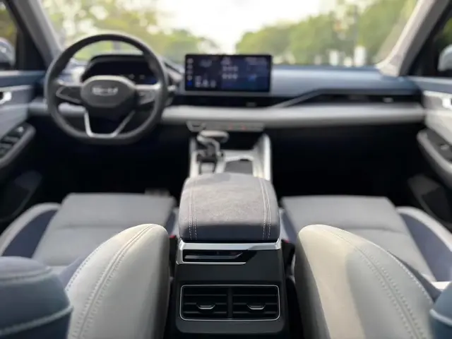 GEELY PREFACE PREMIUM 2022