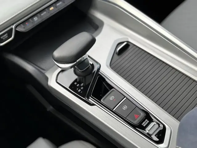 GEELY PREFACE PREMIUM 2022