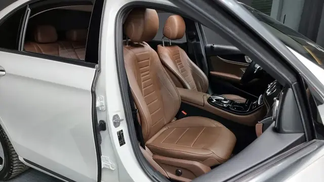 MERCEDES-BENZ W213 E220D 4MATIC 2018