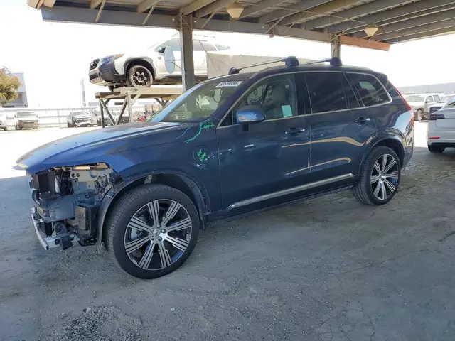VOLVO XC90 2023