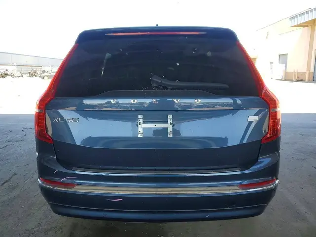 VOLVO XC90 2023