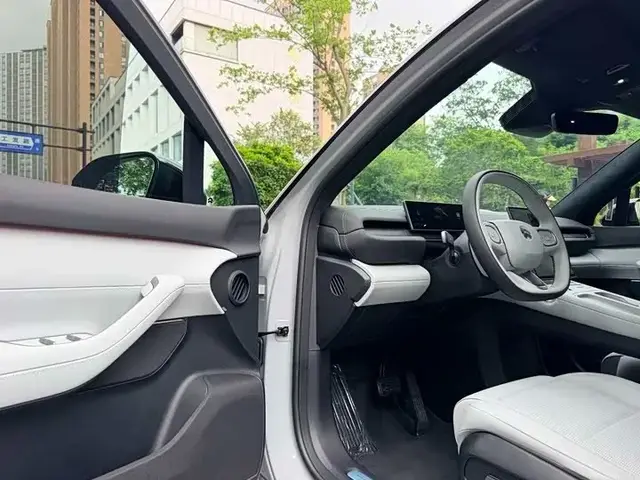 NIO ES6 2024