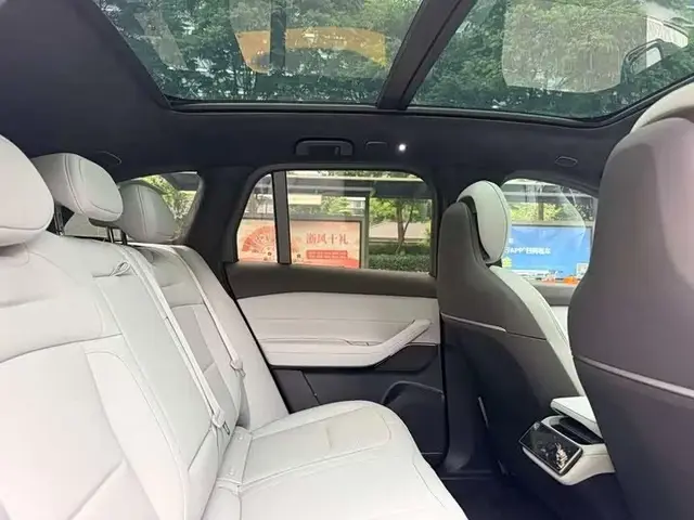NIO ES6 2024