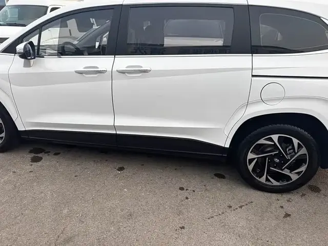 HYUNDAI CUSTO 380TGDI LUX PREMIUM 2022