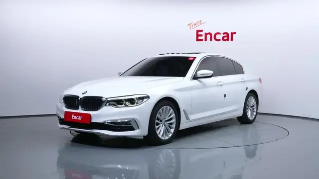 BMW 5 SERIES LUXURY 2020