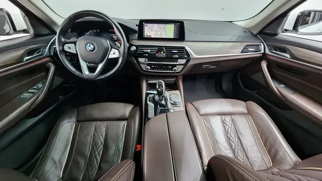 BMW 5 SERIES LUXURY 2020