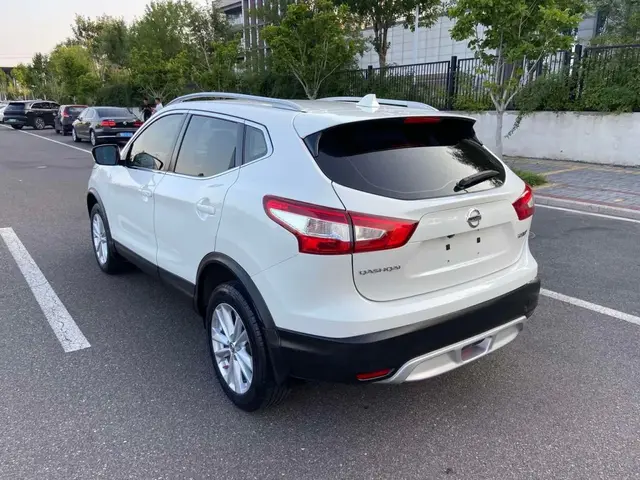 NISSAN QASHQAI 2016