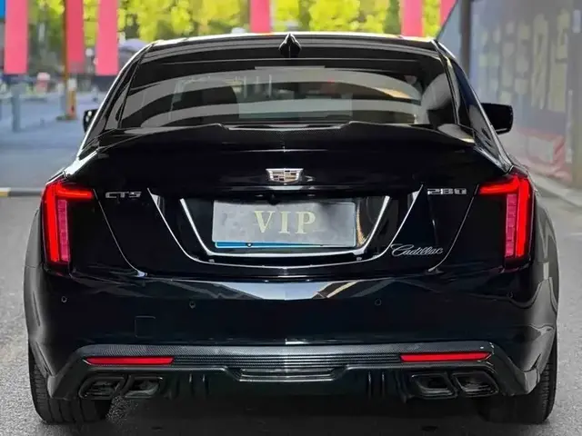 CADILLAC CT5 28T PLATINUM EDITION 2022