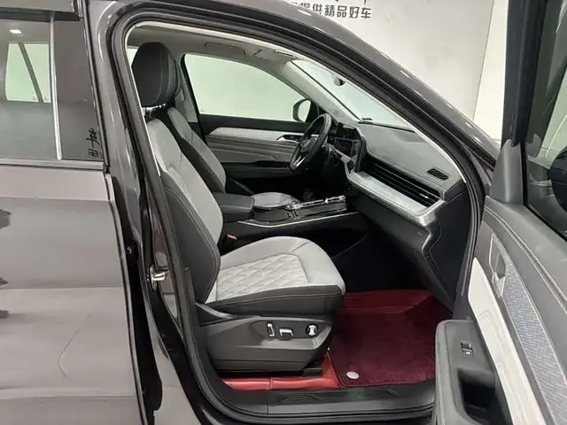 VOLKSWAGEN TAVENDOR 380TSI AWD R-LINE 2023