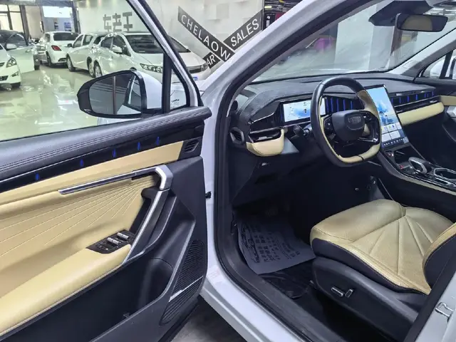 GEELY BOYUE L PREMIUM 2023