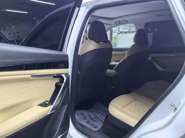 GEELY BOYUE L PREMIUM 2023