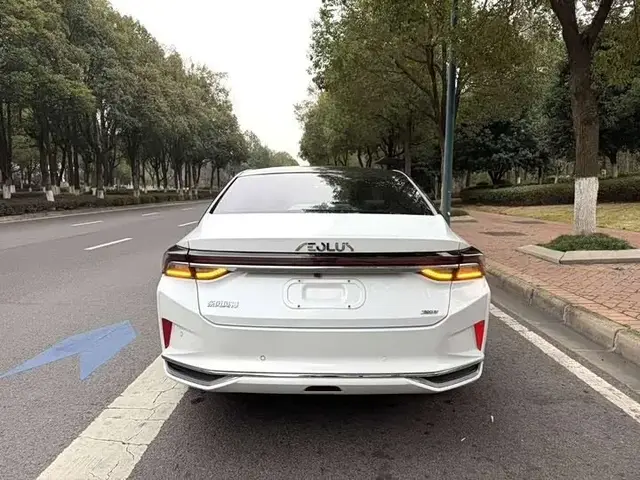 DONGFENG AEOLUS SHINE MAX 2023