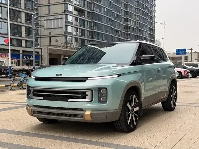 GEELY ICON PREMIUM 2023