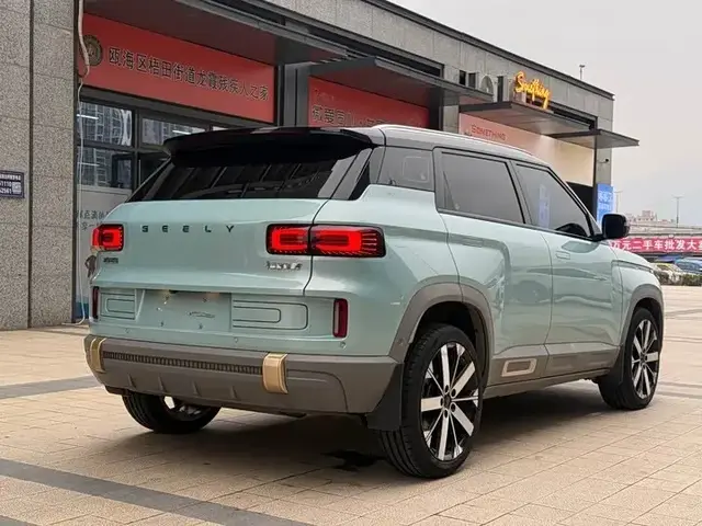 GEELY ICON PREMIUM 2023