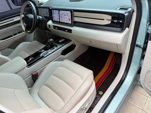 GEELY ICON PREMIUM 2023