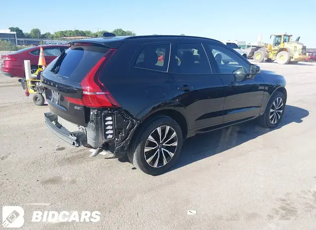 VOLVO XC60 2023