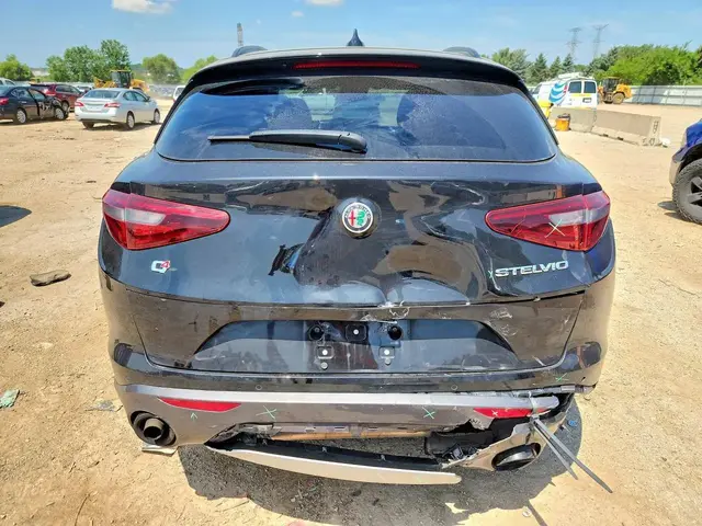ALFA ROMEO STELVIO 2022