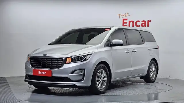 KIA CARNIVAL 11-SEATER DELUXE 2020
