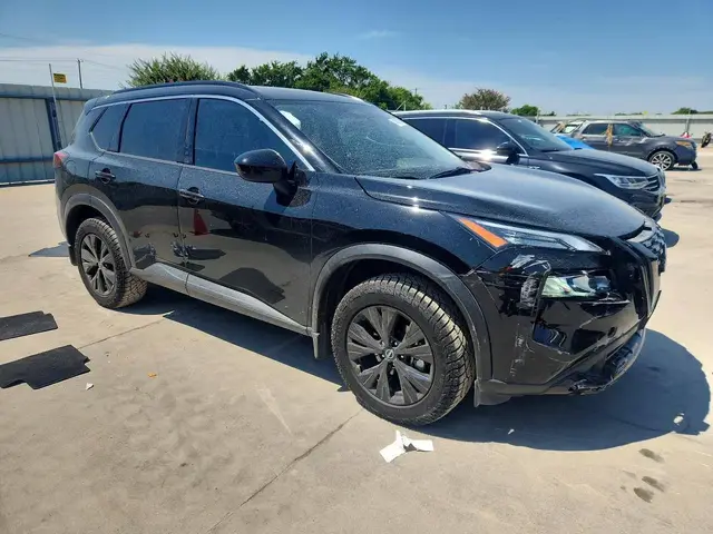 NISSAN ROGUE 2023