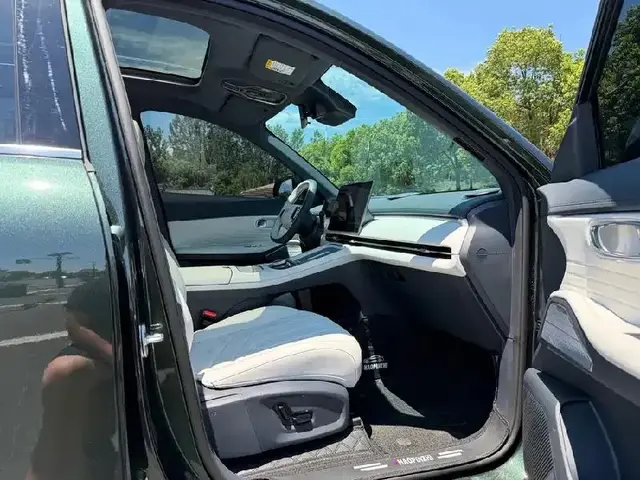 GEELY GALAXY STARSHIP 7 2025