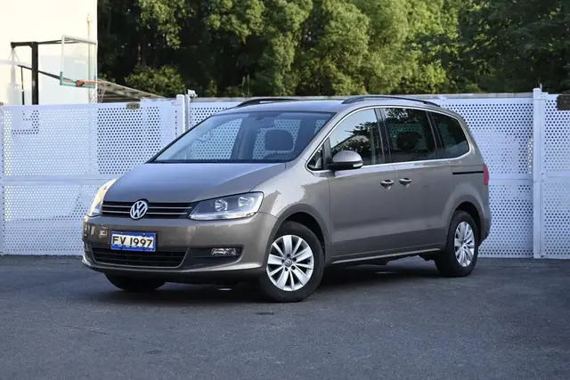 VOLKSWAGEN SHARAN 2015