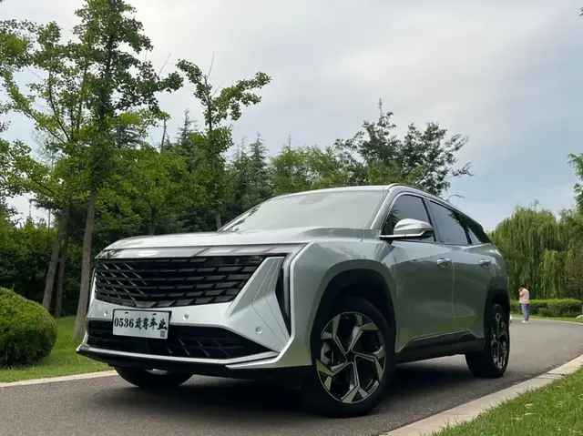 GEELY BOYUE L PREMIUM 2023