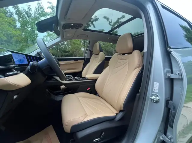 GEELY BOYUE L PREMIUM 2023