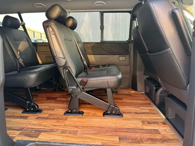 VOLKSWAGEN CARAVELLE 2016