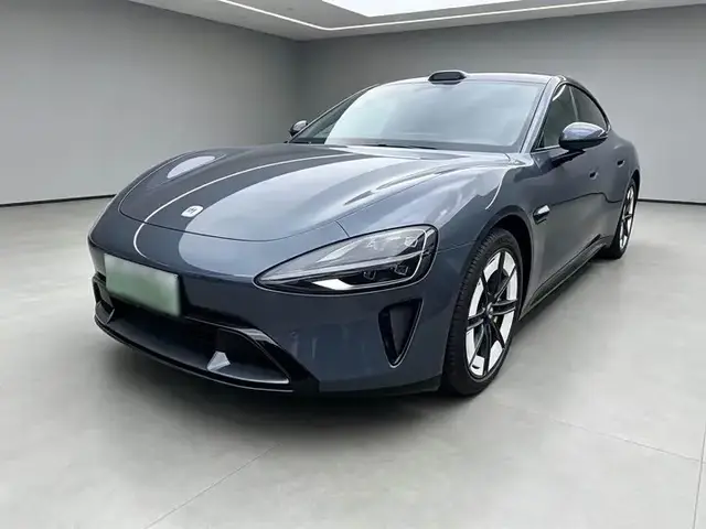 XIAOMI SU7 2024