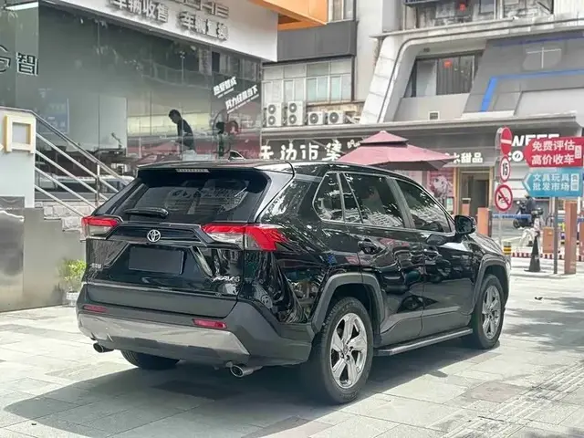 TOYOTA RAV4 2022