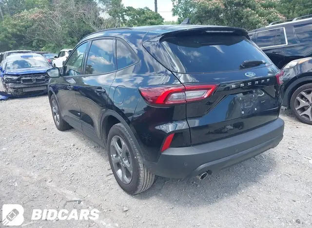 FORD ESCAPE 2024
