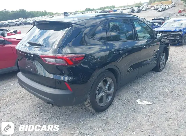 FORD ESCAPE 2024
