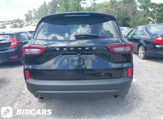 FORD ESCAPE 2024