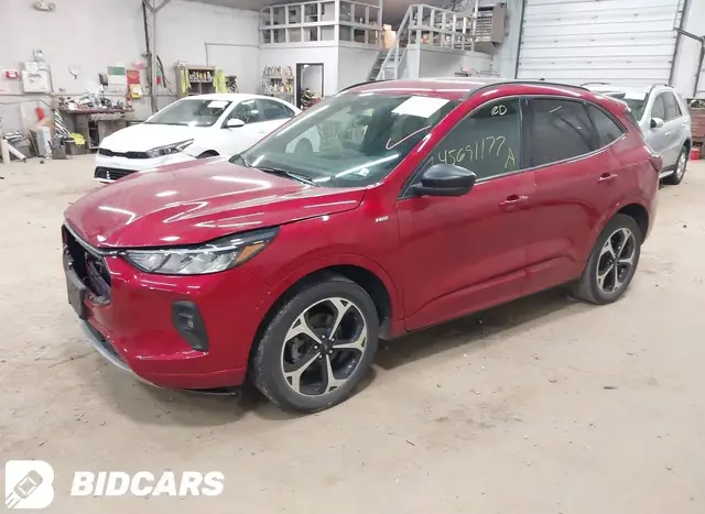 FORD ESCAPE 2023