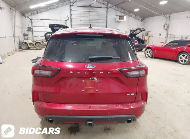 FORD ESCAPE 2023