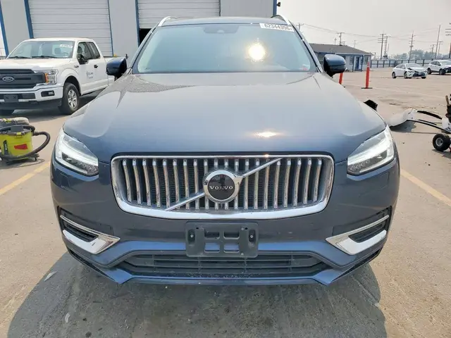 VOLVO XC90 2022